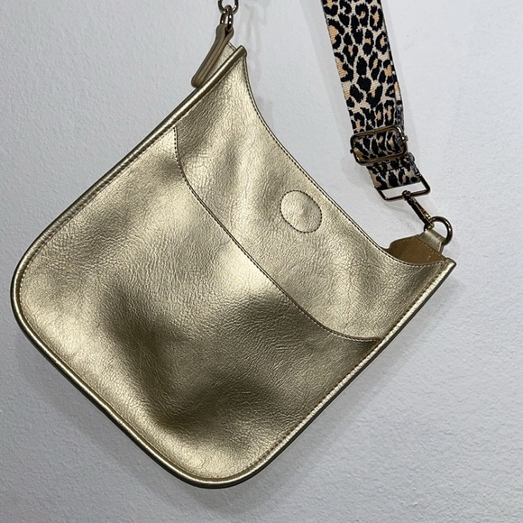 Viva Terry Vegan Leather Crossbody Fashion Shoulder Bag Purse with Adjust Strap - Picture 7 of 7